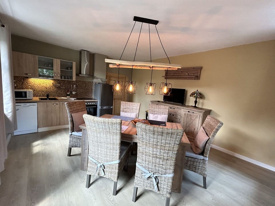 Table, Furniture, Property, Wood, Chair, Lighting, Interior Design, Flooring, Floor, Countertop