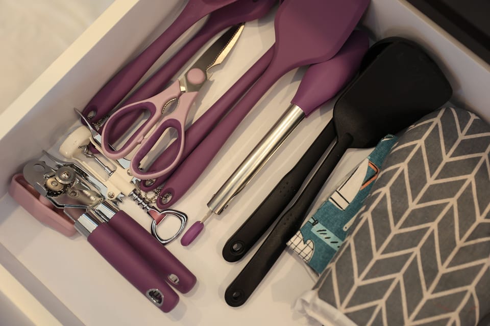 Luxury Villa | Private kitchen | Stovetop, paper towels