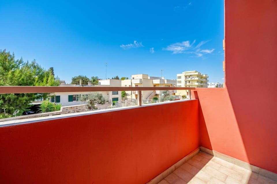 Family Apartment, Multiple Bedrooms, 2 Bathrooms (Porta Di Mare Apartment) | Property grounds