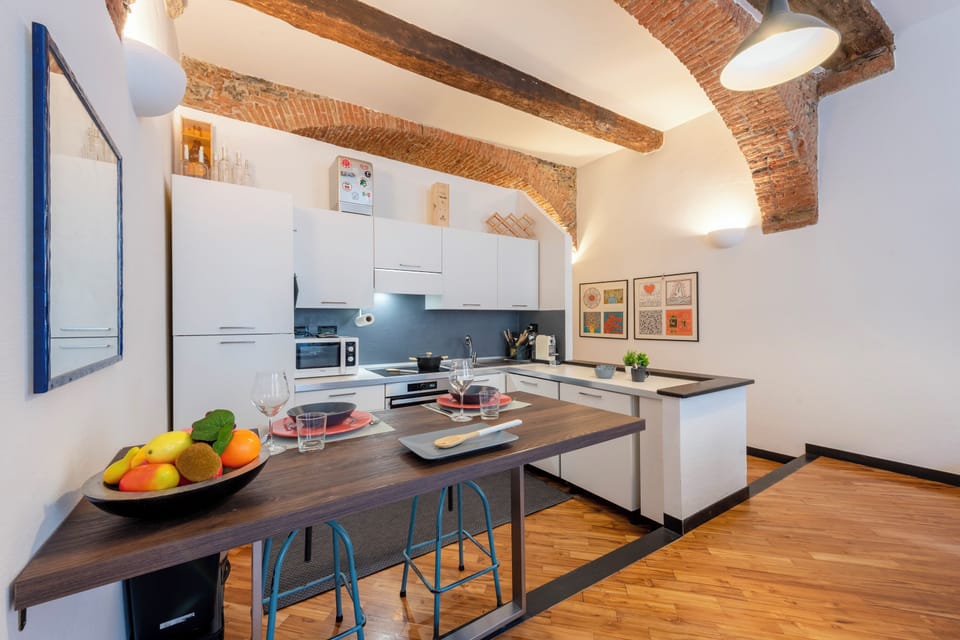 Family Apartment, Multiple Bedrooms (Charming Flat Next To Genoa's) | Private kitchen | Fridge, microwave, oven, stovetop