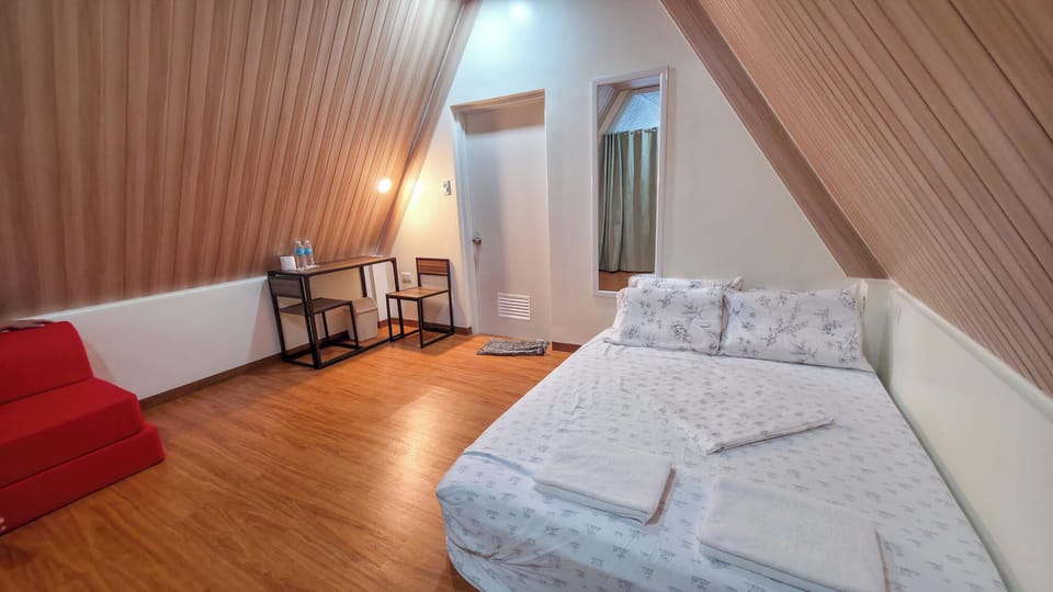 Comfort Twin Room | Desk, laptop workspace, free WiFi, bed sheets
