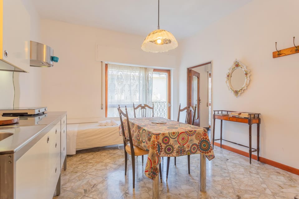 House | 1 bedroom