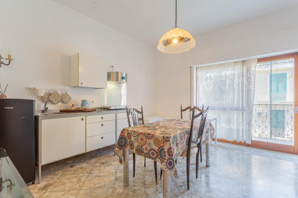 House | 1 bedroom