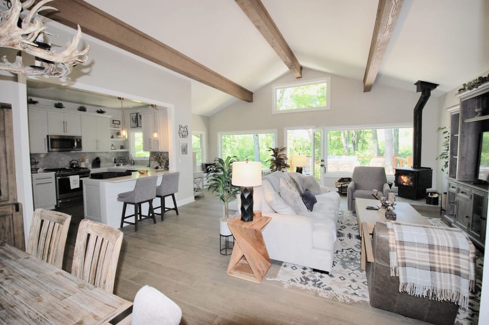 Open floor plan and deck access