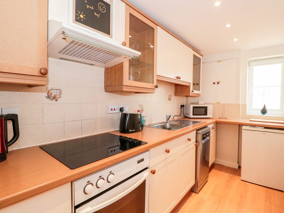 Fridge, dishwasher, electric kettle, toaster