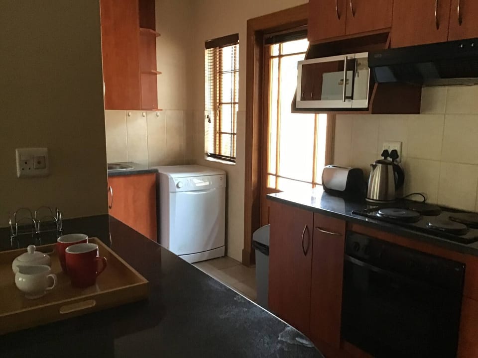 House, 2 Bedrooms, Balcony | Interior
