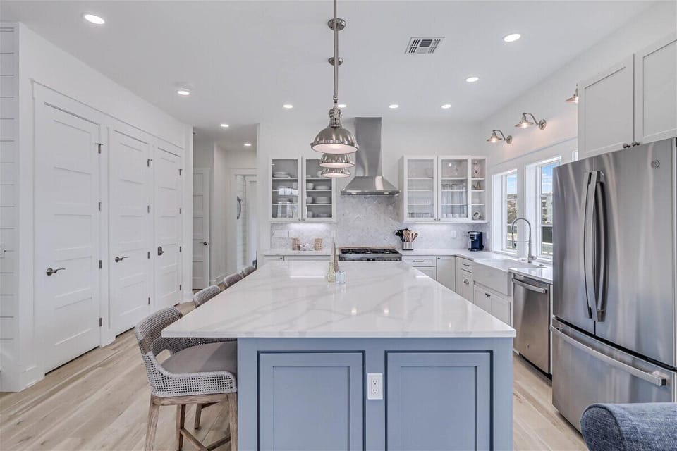 Kitchen, 1st Floor
