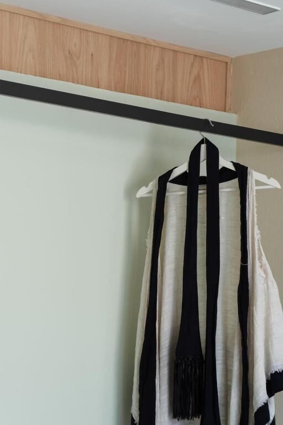 Premium Suite | 1 bedroom, in-room safe, desk, laptop workspace