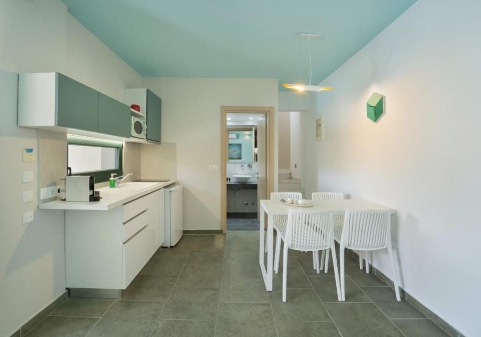 Deluxe Suite | 1 bedroom, in-room safe, desk, laptop workspace