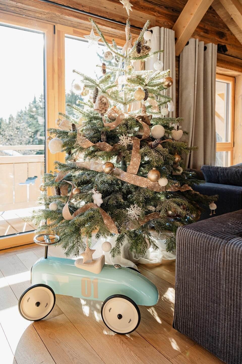 arbre de noel chalet cle´mence