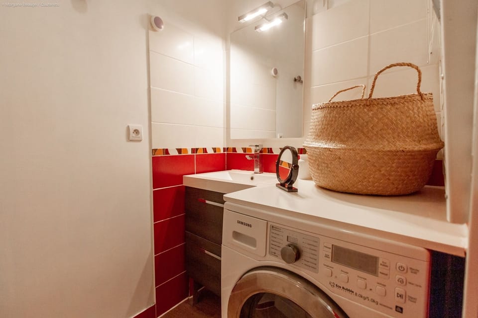 Bathroom (1)