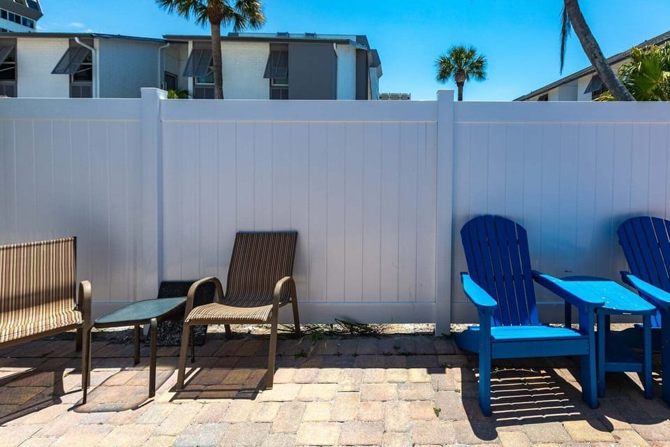 13 Back Patio