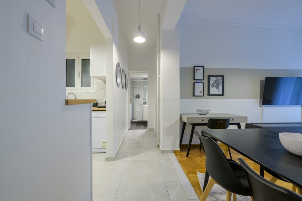 Comfort Apartment | Living area | Flat-screen TV