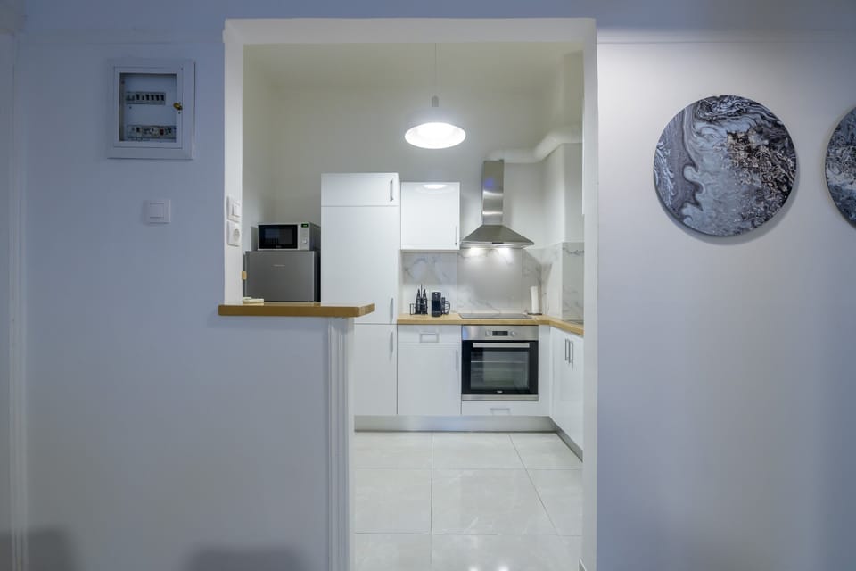 Comfort Apartment | Private kitchen | Full-size fridge, microwave, oven, dishwasher