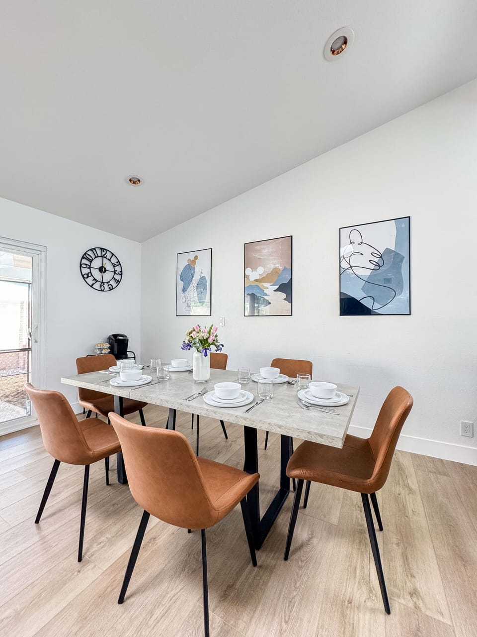 dining area and coffee/tea station