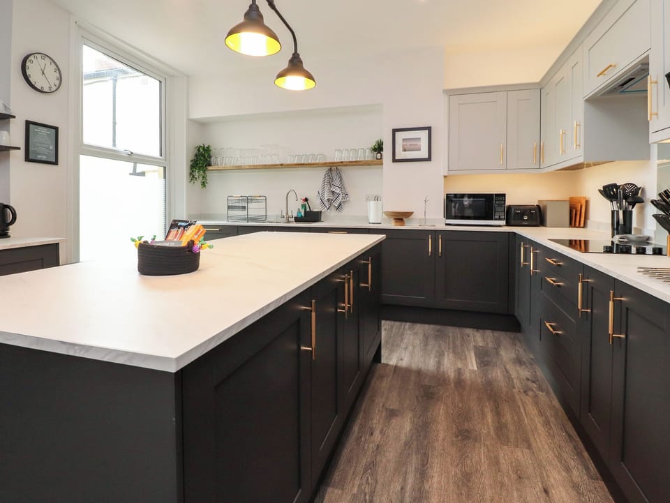 Fridge, dishwasher, electric kettle, toaster