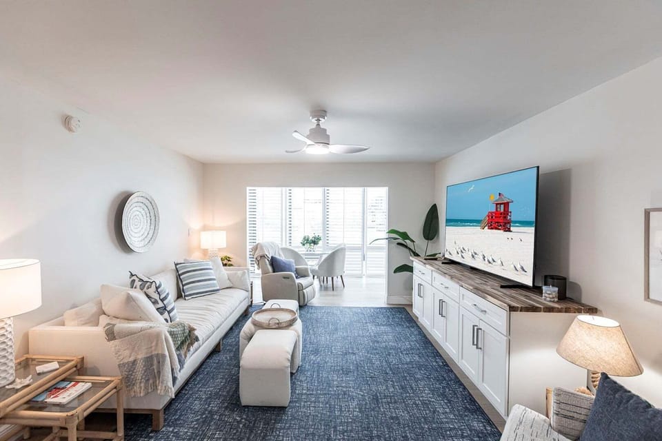 07 Bedroom