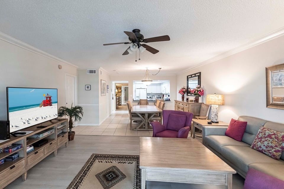04 Living Room