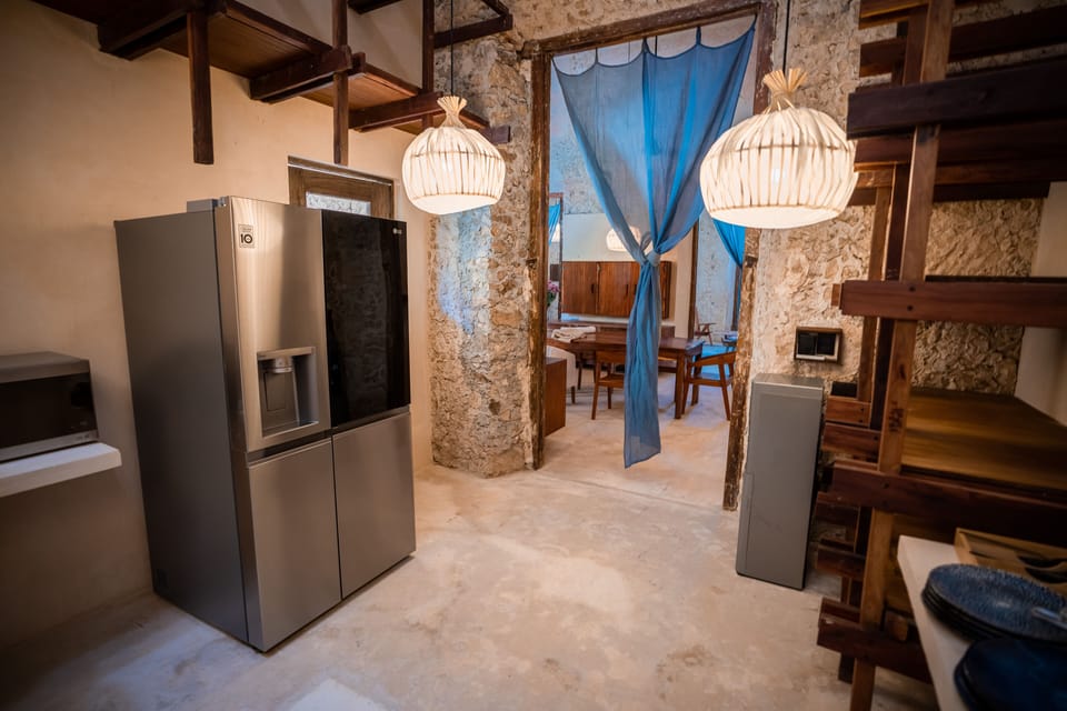 Family House | Private kitchen | Coffee/tea maker, paper towels