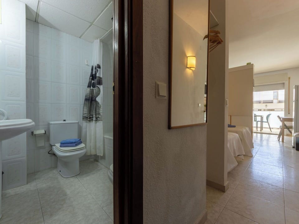 Flooring, Floor, Wood, Interior Design, Ceiling, Room, Apartment, Wood Stain, Wood Flooring, Hardwood