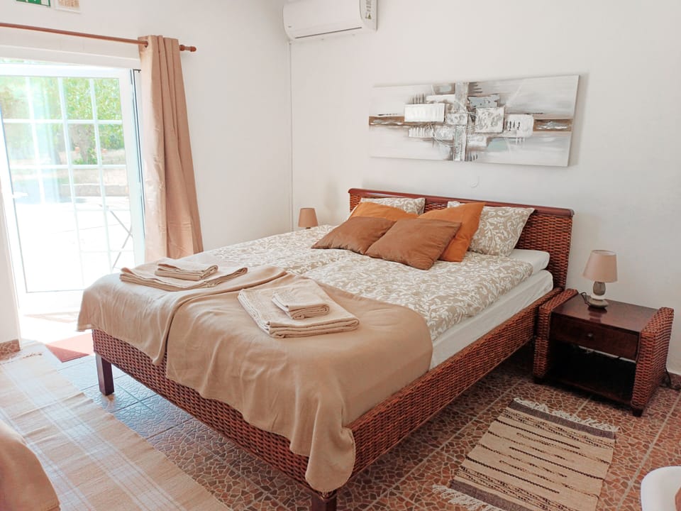 Design Room | Individually decorated, individually furnished, bed sheets
