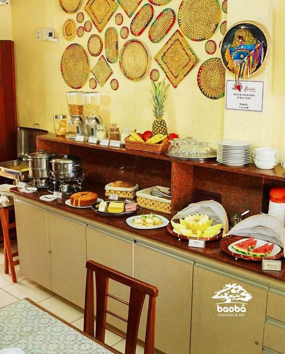 Free daily buffet breakfast