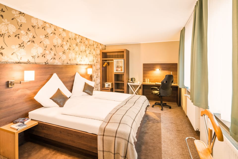 Superior Double Room | In-room safe, desk, soundproofing, free cribs/infant beds