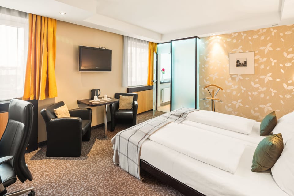 In-room safe, desk, soundproofing, free cribs/infant beds
