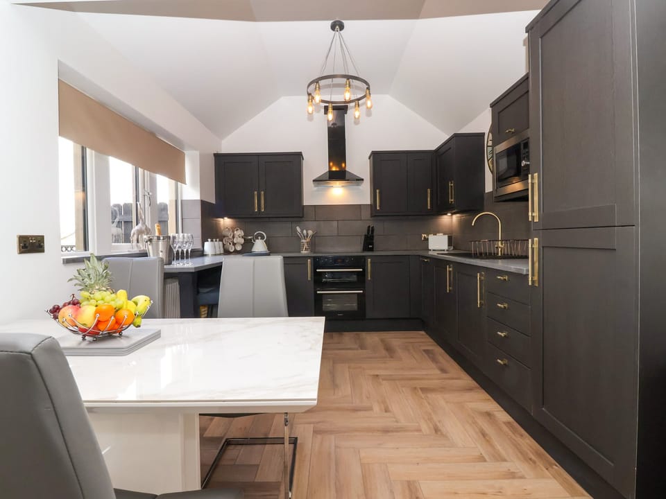 Fridge, dishwasher, electric kettle, toaster