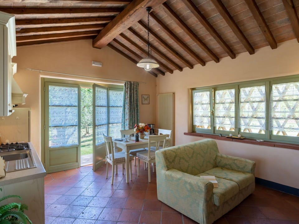 Furniture, Property, Window, Wood, Shade, Interior Design, Architecture, Houseplant, Floor