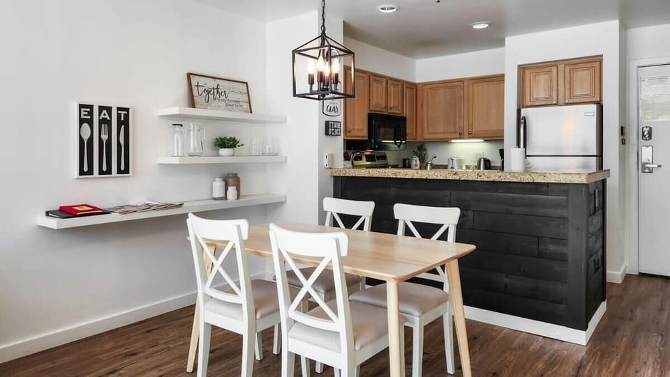 A fully-equipped kitchen and a lovely dining area provide all you need to prepare and enjoy meals at home during your stay.