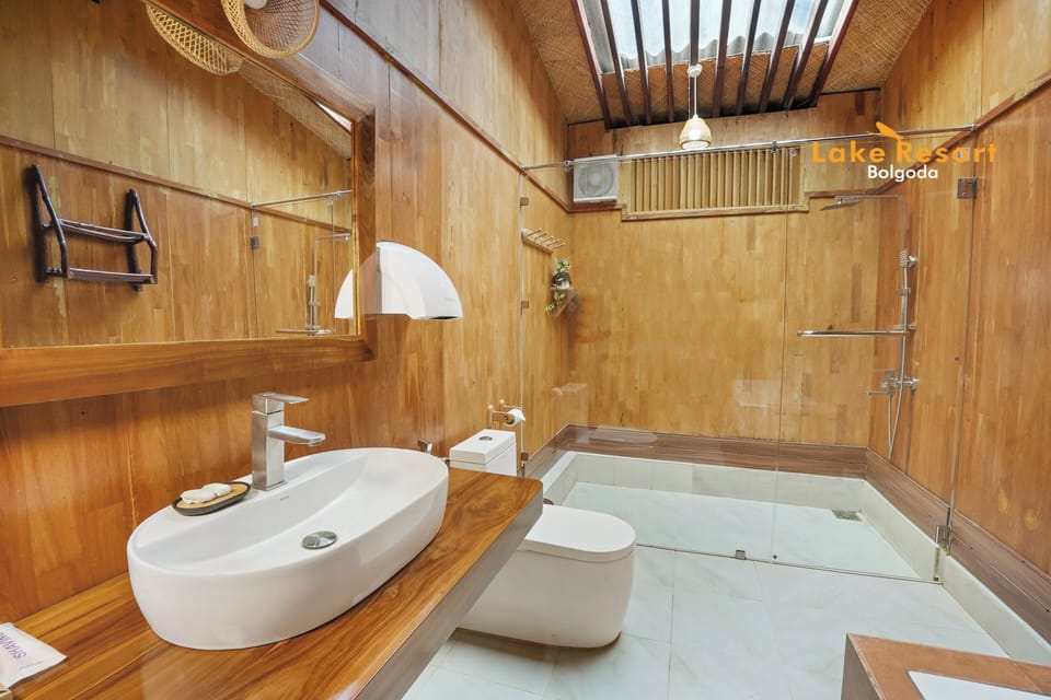 Designer toiletries, bathrobes, slippers, towels