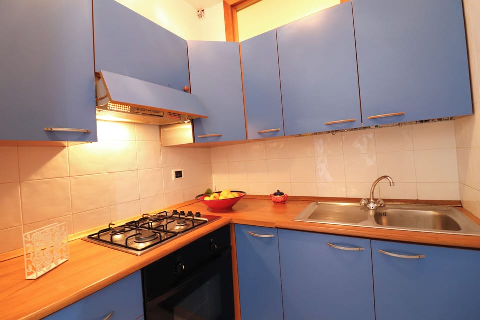 Apartment, 2 Bedrooms, Smoking, Balcony | Private kitchen