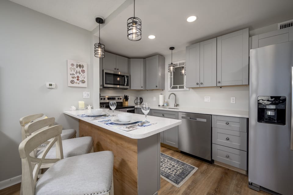 Kitchen and Dining 
