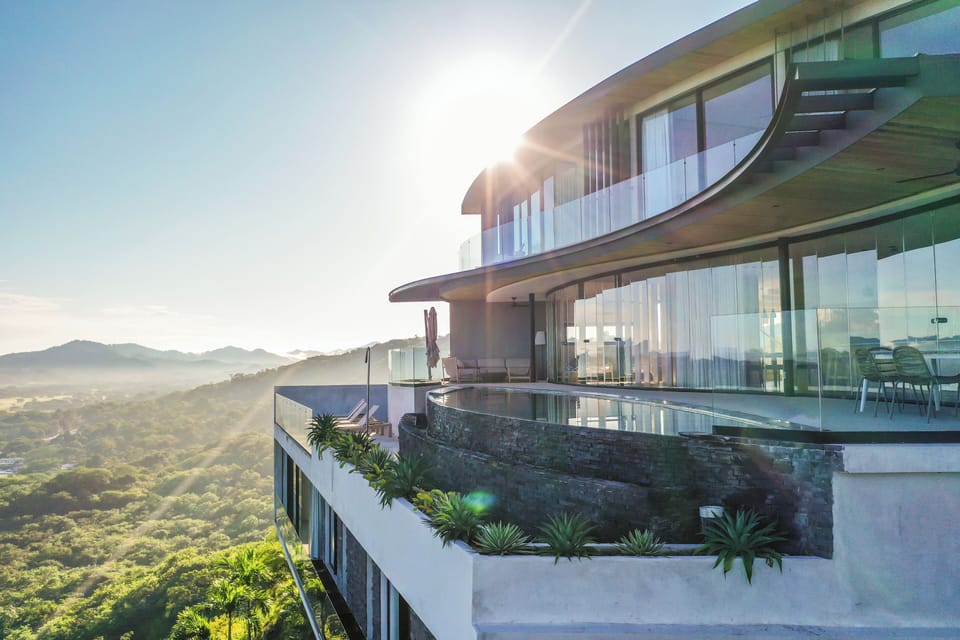 The best views - 6 bedrooms and an ocean view pool