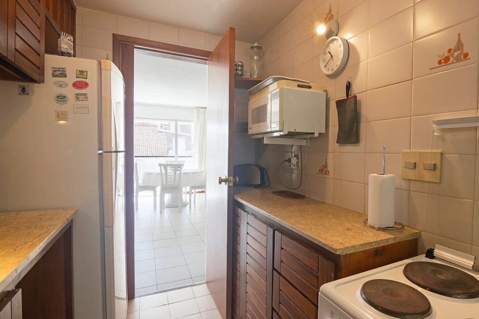 Apartment | Private kitchen | Fridge, microwave, oven, coffee/tea maker