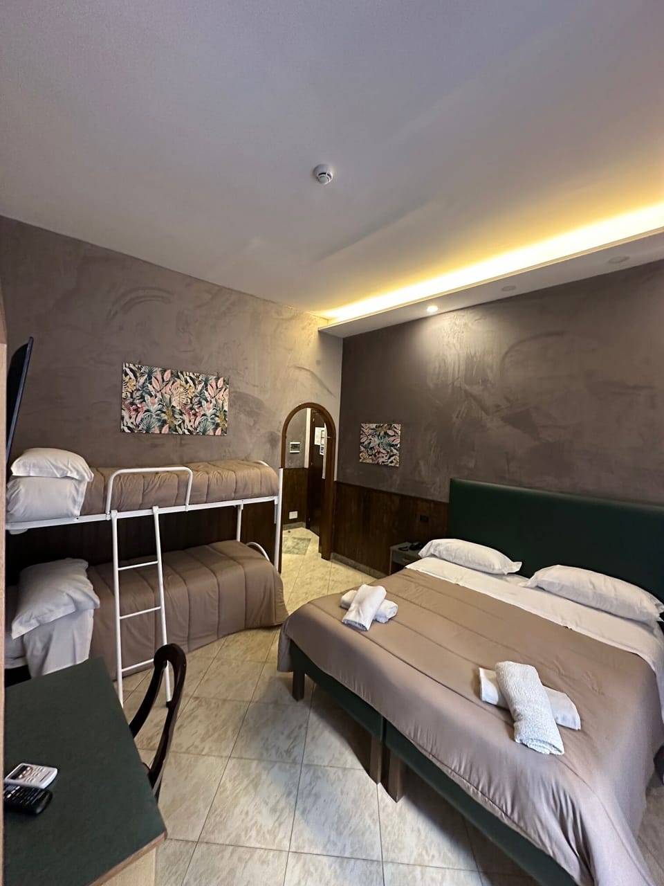 Quadruple Room | Free WiFi