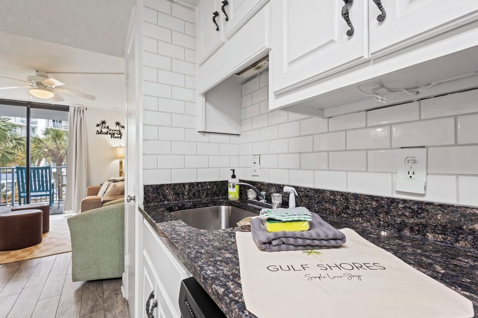 Welcome gift tote —thoughtful touches to make your stay even more special!