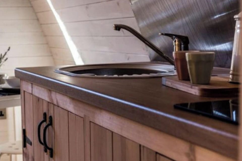 Fridge, microwave, stovetop, electric kettle