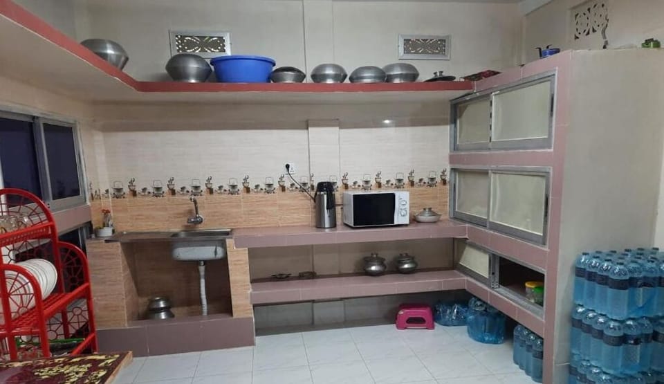 Fridge, microwave, dishwasher, electric kettle