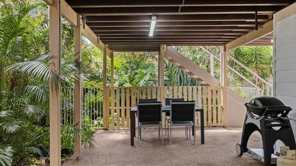 Studio Nelson | Undercover Outdoor Entertaining | BBQ