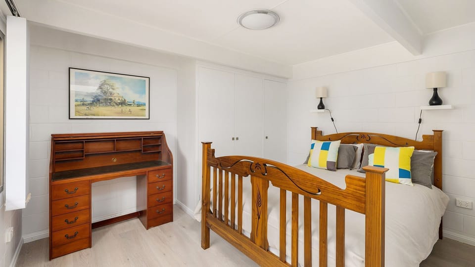 Studio Nelson | Queen Bed