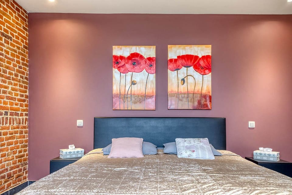 Comfort Double Room | Desk, laptop workspace, blackout drapes, soundproofing
