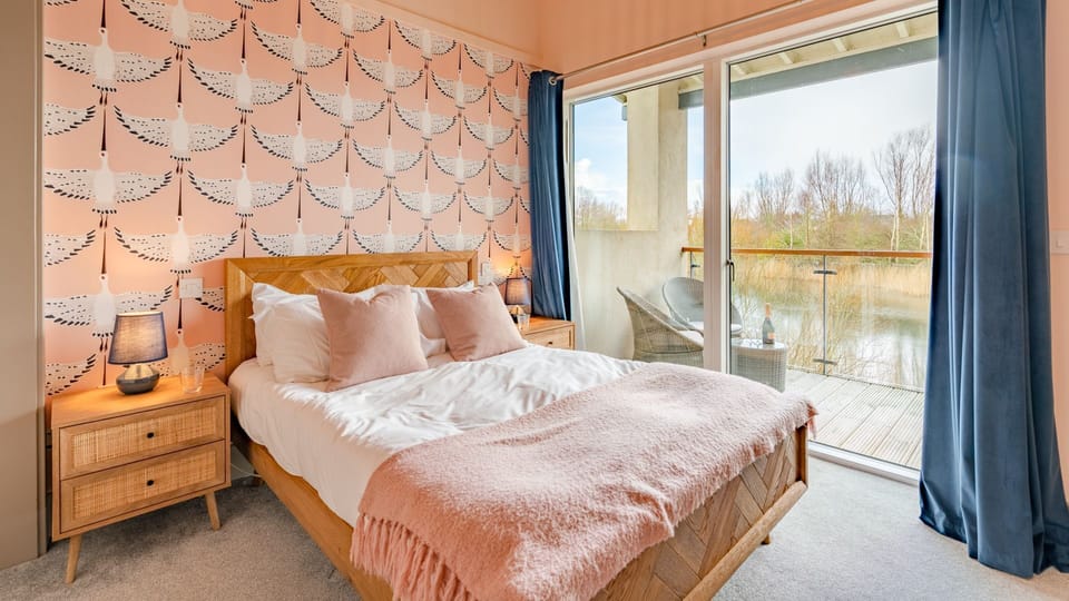 Bedroom Three, Goslings, Bolthole Retreats