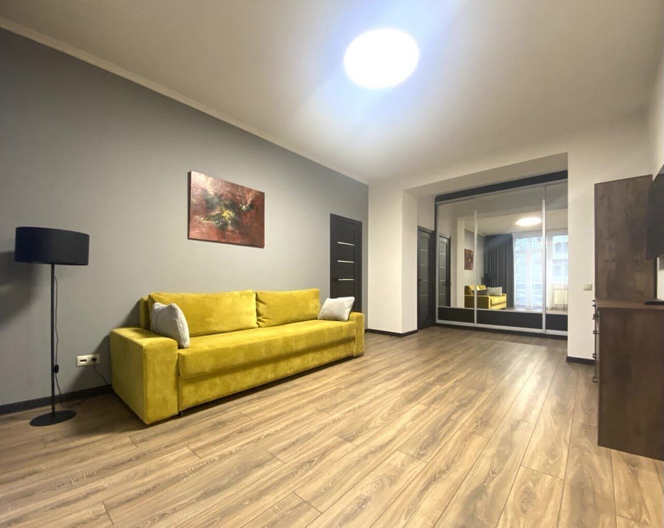 Apartment, City View | Living area