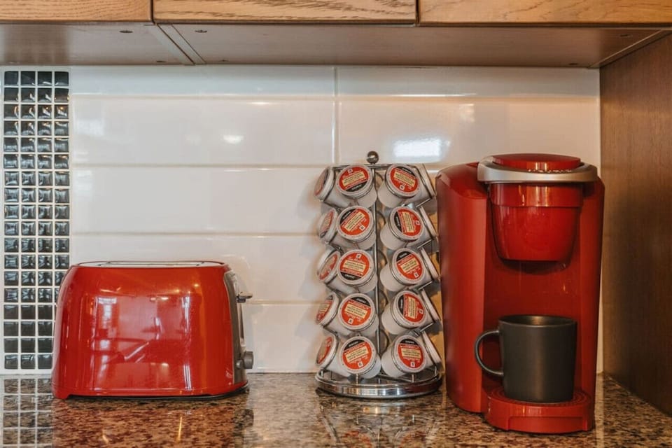 Make a coffee and some toast in the morning with your kitchen essentials.