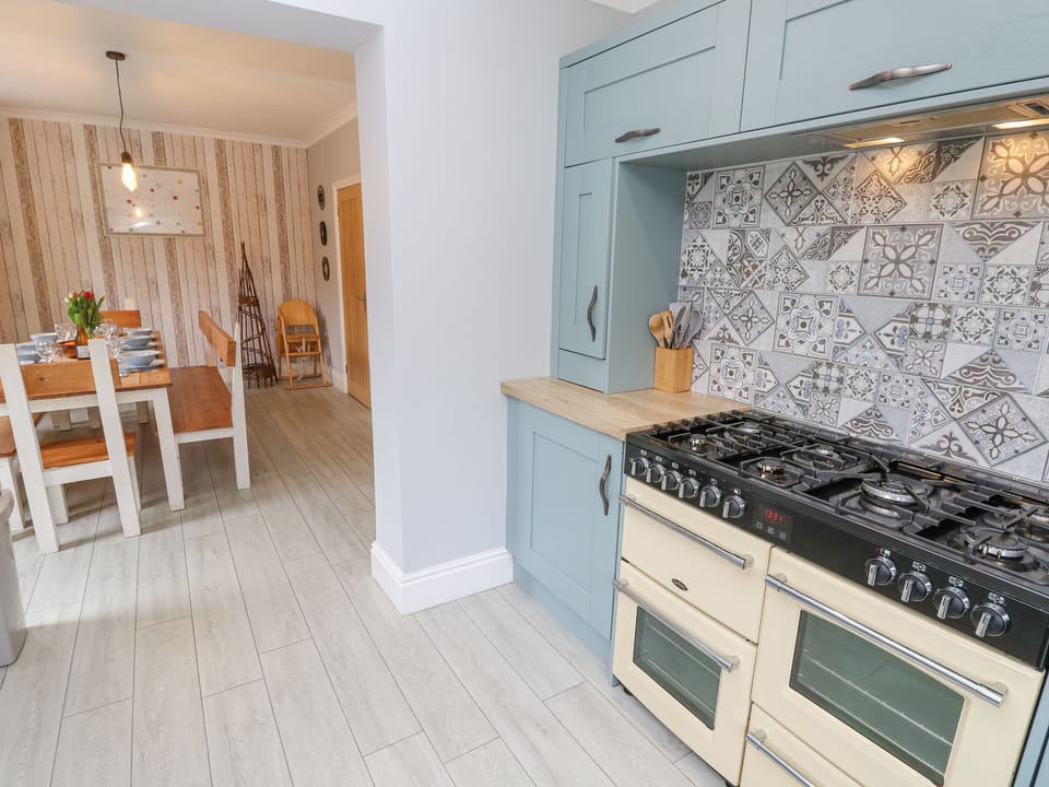 Fridge, dishwasher, electric kettle, toaster