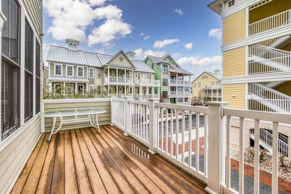 Sunset Island 30 Island Edge Drive off Dining Balcony