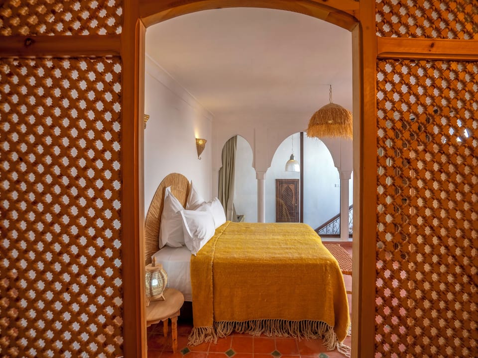 Premium bedding, individually decorated, blackout drapes, free WiFi