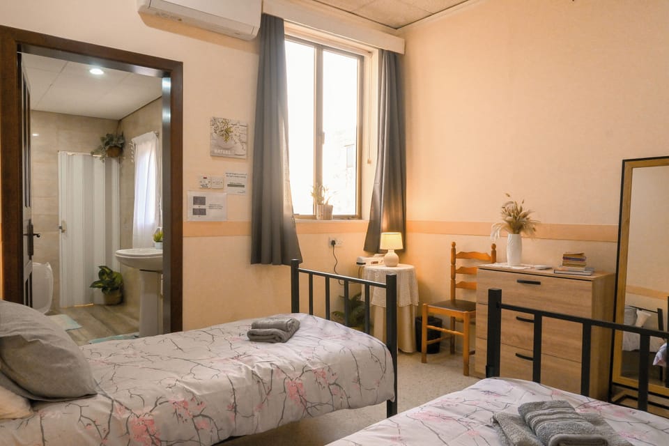 Second bedroom